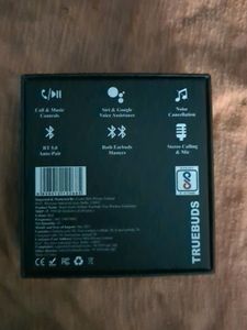 Boult Ear Buds Box
