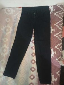 Black jeans ( FREE DELIVERY)