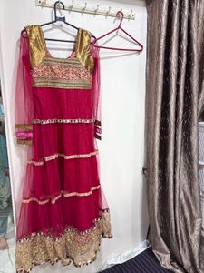 Stunning Pink &amp; Gold Ethnic Gown