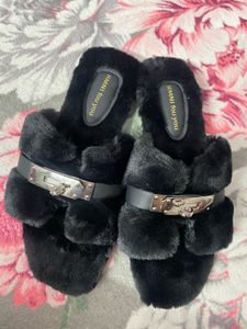 Light Weight Puffy Footwear