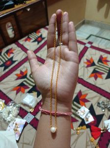 Gold Chain Necklace with Pearl