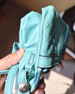 New Lavie sling bag