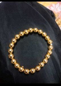 Elegant Gold Beaded Bracelet