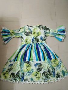Vibrant Leaf Print Kurta