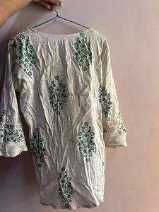 Boho Embroidered Lace-Up Kurta