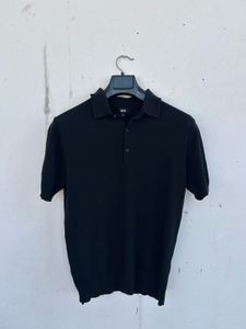 og uniqlo black  polo