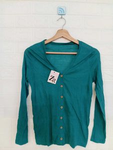 Green Button-Down Long Sleeve Top