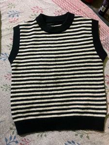 Striped Sleeveless Sweater Vest