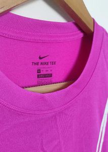 Nike Pink Graphic T-Shirt