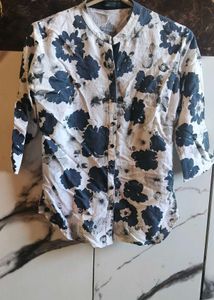 Elegant white and Navy printed cotton casual shirt