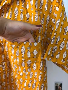 Men's Yellow Fish Print Short Sleeve Shirt