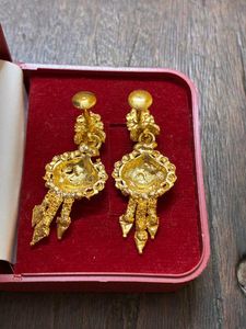 Exquisite Traditional Gold Earrings