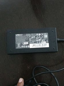 Acer NEW AND ORIGINAL 135 WATT CHARGER
