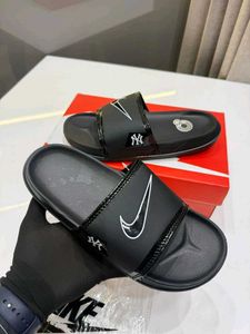 Nike flip flops
