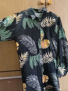 Tropical Leaf Print Button-Up Shirt