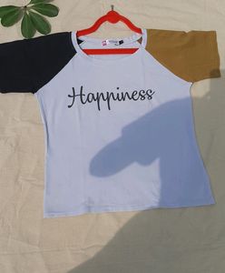 White Regualar Size Tshirt For Women And Girls