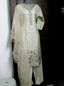 new Cream Embroidered Shalwar Kameez Dupatta S