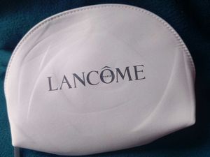 Lancome Rounded Pouch 💕♥️