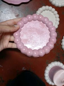 This is the customise circle bubble tray in pink c