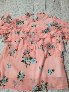 Charming Floral Print  top