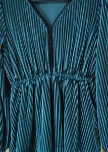 Elegant Teal Velvet Tiered Mini Dress