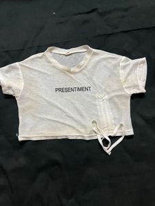 White Cropped T-Shirt with "PRESENTIMENT"