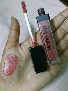 Ultra Smooth Matte Liquid Lipstick