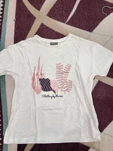 Cute Chilling by the Sea Graphic Tee