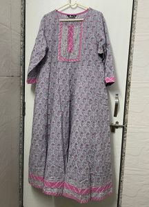 Elegant Grey & Pink Block Print Kurti