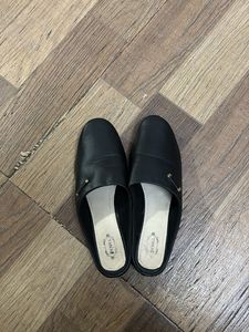 Black Wedges🔥( Price Drop🥳)