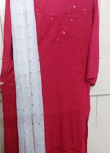Chikankari kurti with dupatta And gift earrings