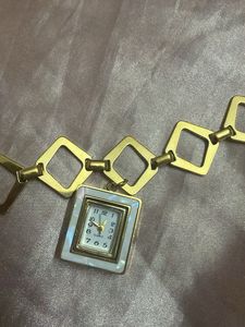 Chic Gold Diamond Link Watch