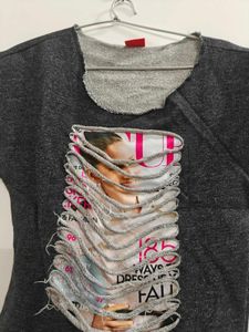 Distressed Graphic T-Shirt (S size)