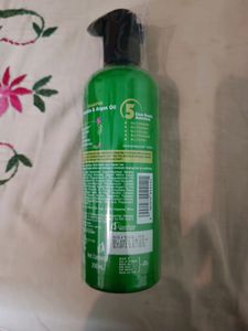New***Buds And 🍒 Berries Shampoo 300ml