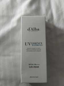 d'Alba UV Essence Waterfull+ Sun Cream