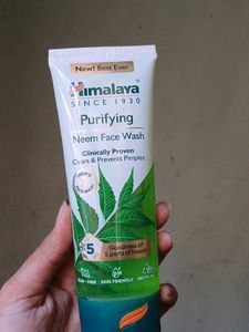 Garnier &amp; Himalaya Face Wash Set testers.
