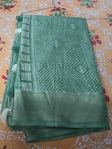 Beautiful Green Bandhani Saree