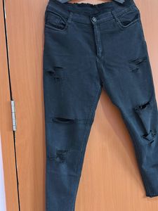 Black Ripped Jeans