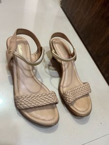 Bata size 6|39 heels