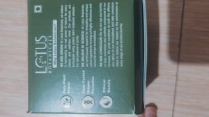 2 Lotus GlycoBoost Radiant Skin Night Gel Cream