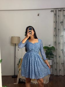 Chic Blue Floral Print Dress