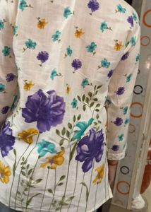 white colour Short Kurti for Girls / woman Whig