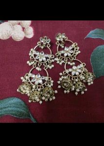 Elegant Kundan &amp; Pearl Jhumka Earrings
