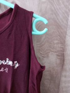 Burgundy "Day Dreaming" Graphic Tee