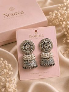 Elegant pearl and silver jhumka