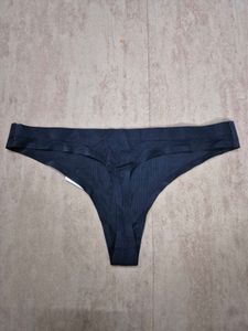 Comfortable Black Thong women