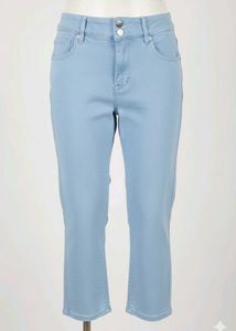 Light Blue Capri Jeans