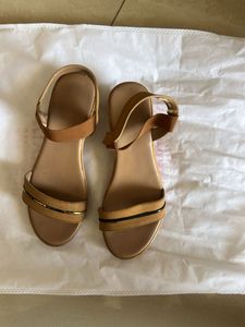 Stylish Tan Flat Sandals