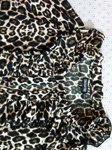 Chic Leopard Print Ruffle Blouse