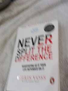 Never Split the Difference Book